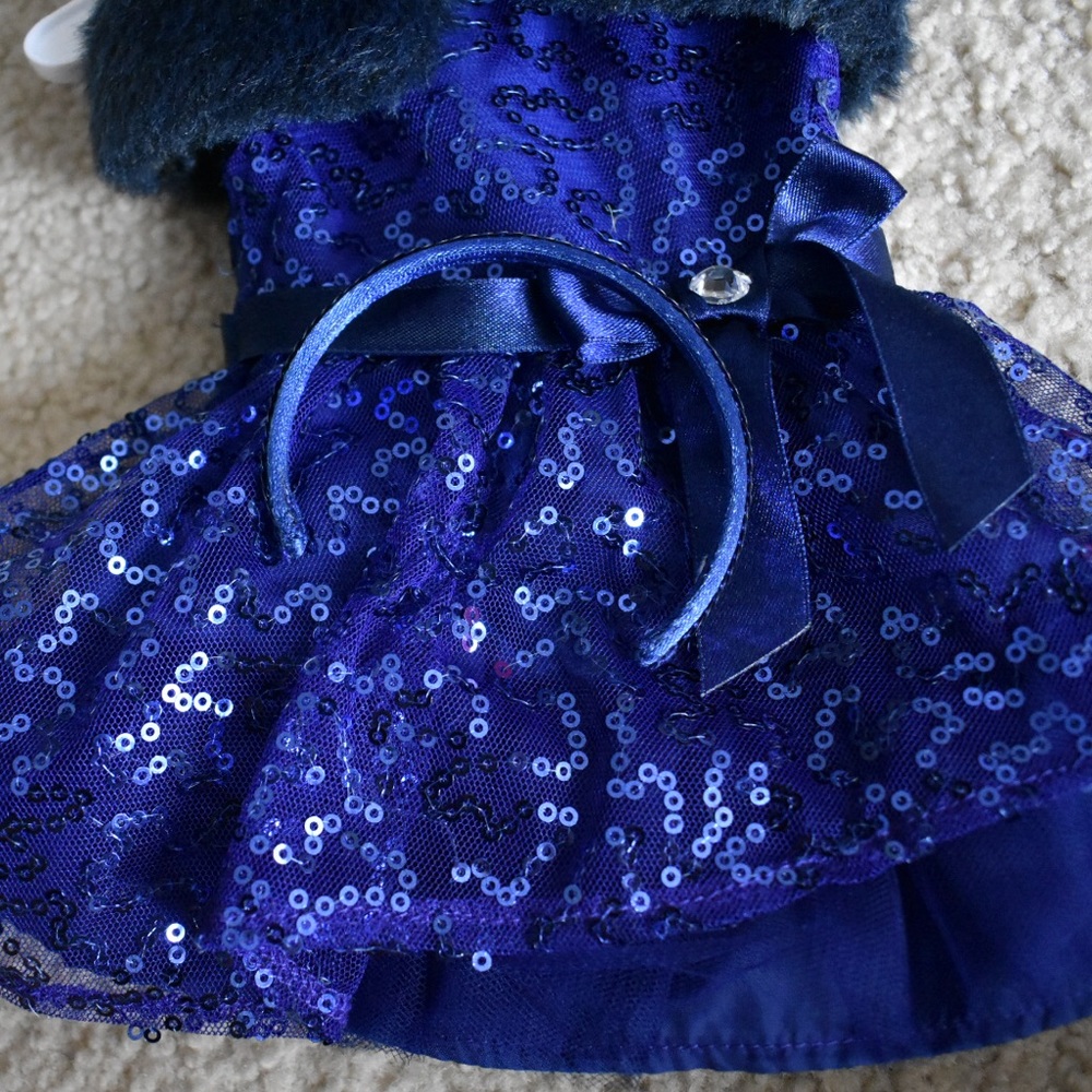 Beautiful American Girl blue dress